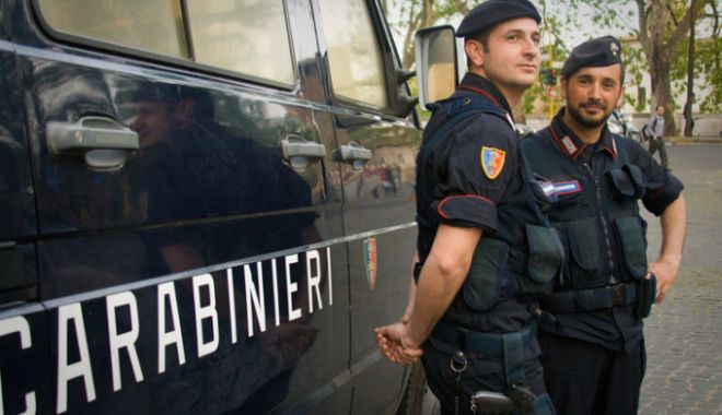 Româncă arestată în Italia după ce și-a înjunghiat soțul. Care este motivul infracțiunii - 61987933-1597073914.jpg