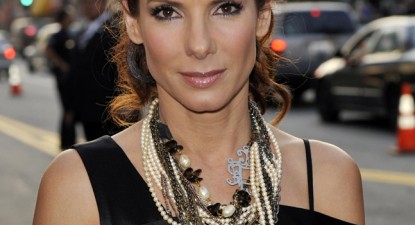 Sandra Bullock nu va solicita custodia copiilor lui Jesse James - 61a6b5c2a389b0967b908b65e7312dff.jpg
