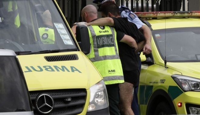 Atacuri armate în două moschei! 40 oameni au murit, 20 sunt răniți. 4 suspecți au fost reținuți - 62028849-1552638947.jpg