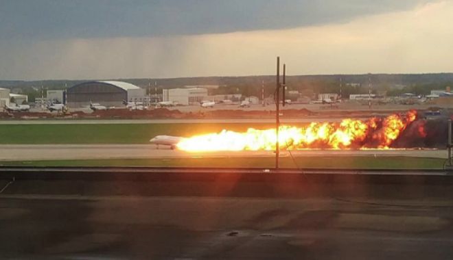 Tragedia aviatică din Rusia, provocată de un fulger care a dezactivat pilotul automat - 62043172-1560578113.jpg