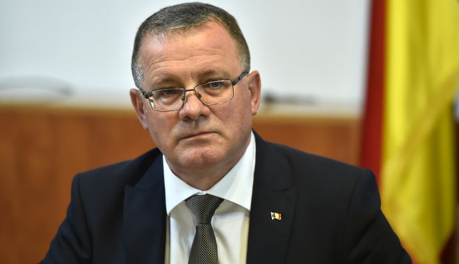 Ministrul Agriculturii: Fermierii vor fi stimulați să intre în cooperative pentru a-și putea vinde produsele - 62093937-1598029855.jpg