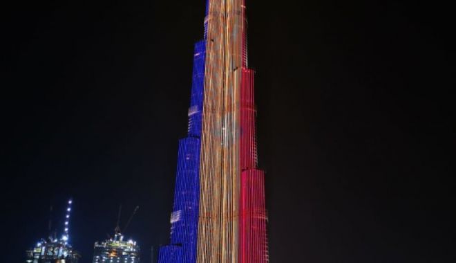 Cea mai înaltă clădire din lume, Burj Khalifa din Dubai, a fost luminată în culorile steagului României, de Ziua Națională - 62095950-1575224964.jpg