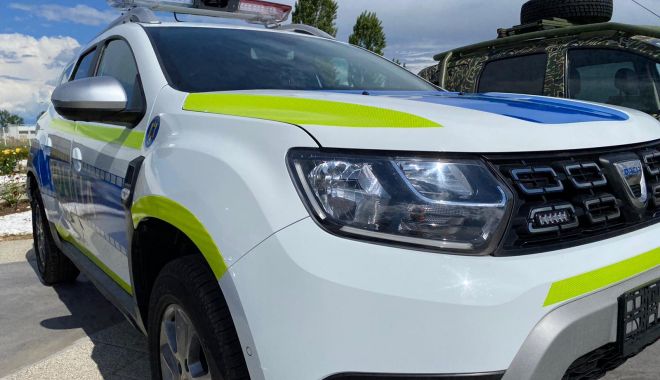 Doi poliţişti au fost daţi afară, după ce le-a fost furată autospeciala din faţa sediului. Suspectul a și dat amenzi în trafic! - 62127908-1668244536.jpg
