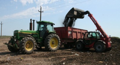 Gropile de gunoi de la marginea satelor constănțene au început să dispară - 6220d78a81df90871ed5d07ad6023bf7.jpg