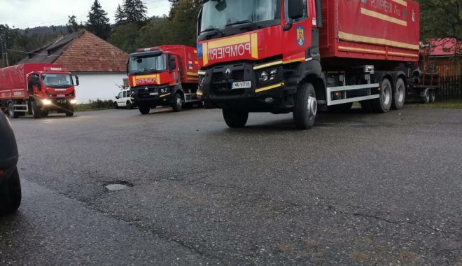 Populaţie evacuată la Roşia Montană, după o avarie la barajul lacului Tăul Mare