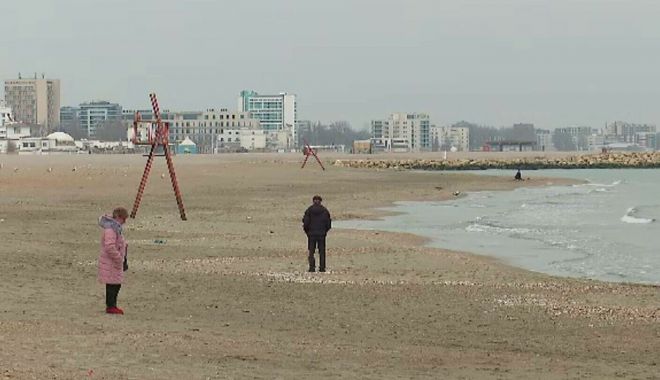 Câștigătorii licitațiilor de închiriere a plajelor, invitați la Primărie