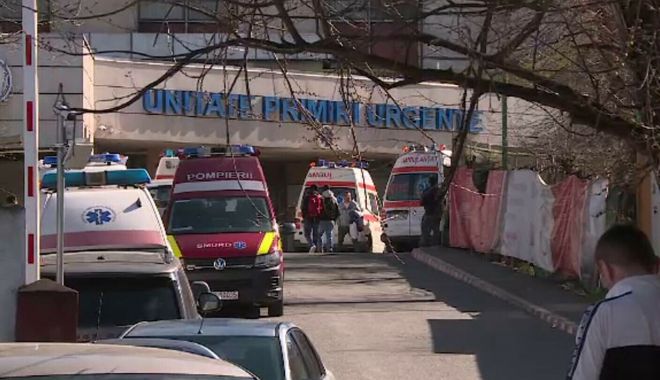 O tânără a ajuns la spital după ce un bărbat i-a aruncat o petardă în mașină - 62331514-1703682104.jpg