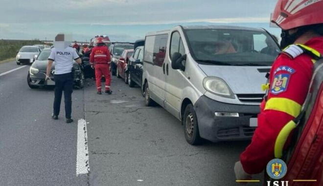 Carambol cu zece mașini pe autostrada A1 Bucureşti-Piteşti. Se circulă doar pe prima bandă - 62392679-1696784218.jpg