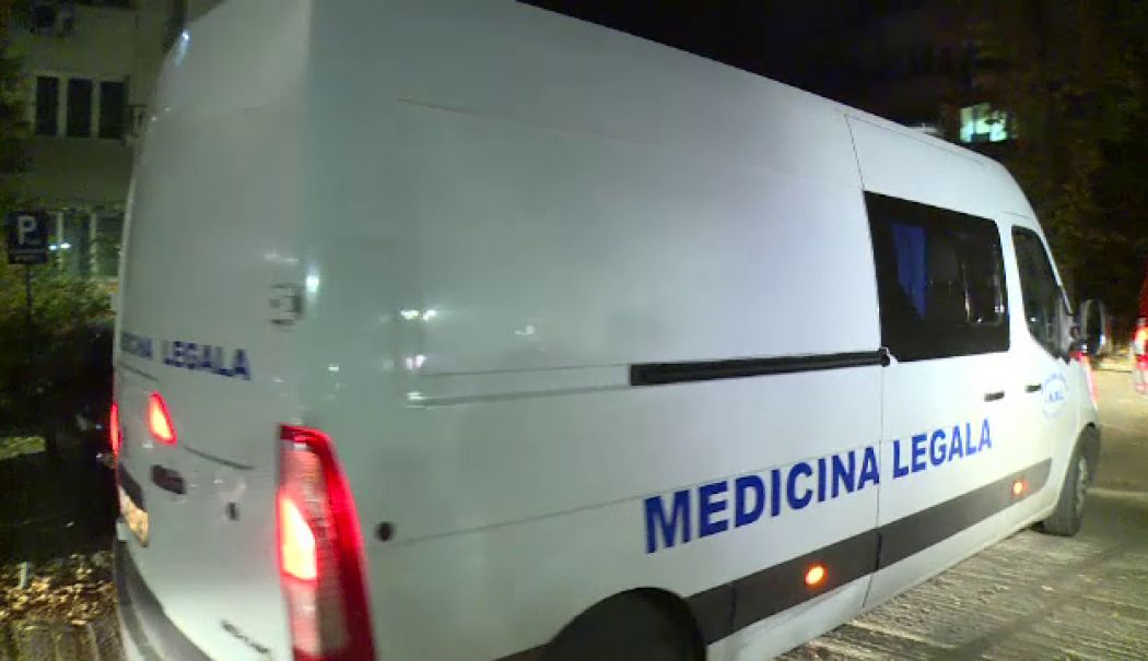 Mamă și fiu, găsiți morți în casă. Vecinii au alertat poliția - 62403087-1759911776.jpg