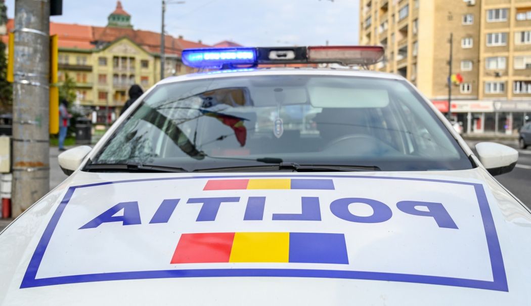 Tragedie fără margini. O fetiță de 12 ani s-a aruncat de pe o clădire, de la 10 metri înălțime
