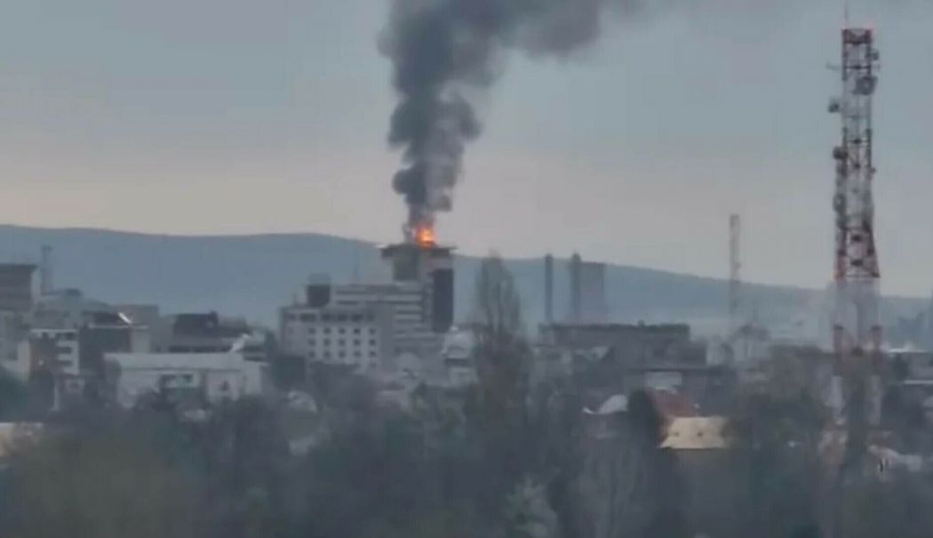 Două rafinării din Prahova, afectate de căderea totală de tensiune în sistemul naţional de distribuţie a energiei
