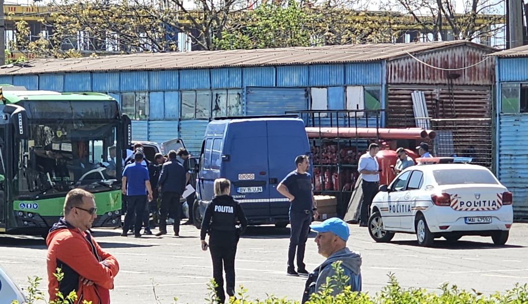 39 de șoferi de autobuz reţinuţi pentru furt de combustibil - 62539626-1746085735.jpg