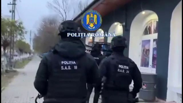Percheziții în Constanța și alte patru județe într-un dosar de înșelăciune - 62596137-1770206923.webp