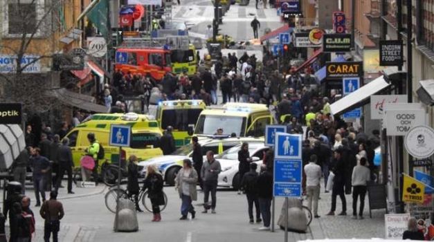 ALERTĂ MAE / Un cetățean român a fost rănit în urma atacului de la Stockholm. Starea lui este stabilă - 627x0-1491659727.jpg