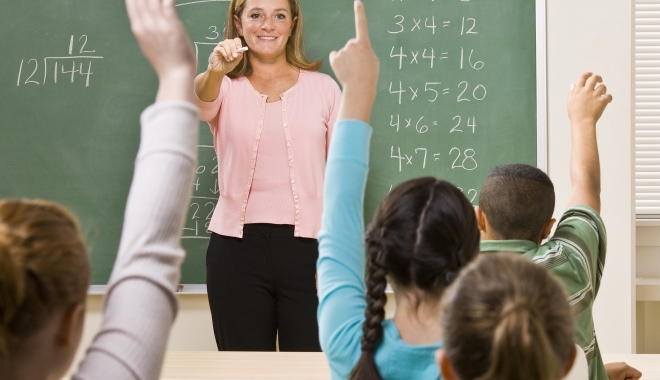 Ministerul Muncii, o nouă ofertă privind salariile din învățământ. CÂȚI BANI VOR LUA PROFESORII - 635947141934972305761040573highs-1463903364.jpg