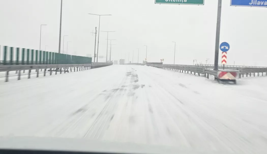 Drumul spre litoral, sub controlul utilajelor de deszăpezire. Cum se circulă pe A2 - 63829526626098225129828181325728-1771655854.webp