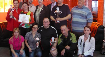 Campionii, premiați de Elena Frîncu și Vasile Chirondojan - 63872132321e354b3cf4125670d67395.jpg