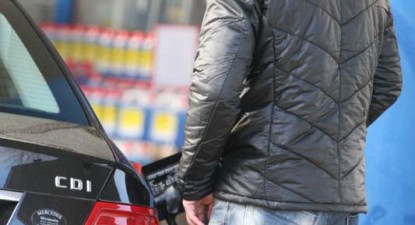 Benzina, aproape de pragul de șase lei - 640105bca8a4f6a03586af718a3841a8.jpg