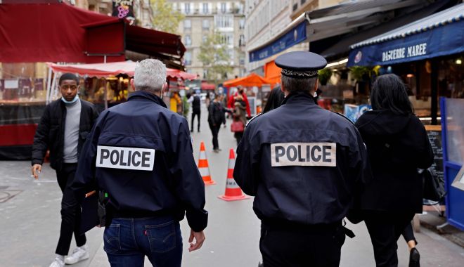 Scene de groază la Paris. Poliția a împușcat o femeie, care glorifica terorismul - 64252-1698747130.jpg