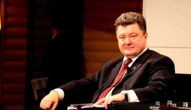 Petro Poroșenko, învestit în funcția de președinte al Ucrainei - 646x404-1402131583.jpg