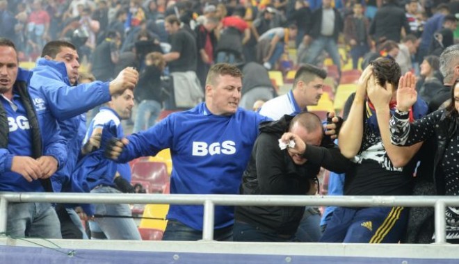 Egali pe teren, bătuți în tribune! Primele amenzi după meciul România-Ungaria - 646x404-1413121893.jpg