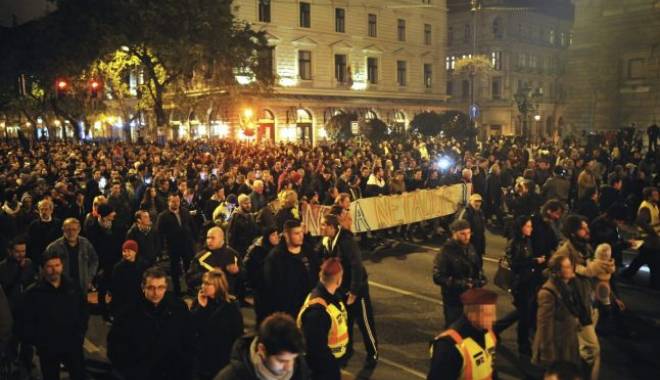 Peste 1000 de persoane la un miting de solidaritate - 646x404-1449490066.jpg