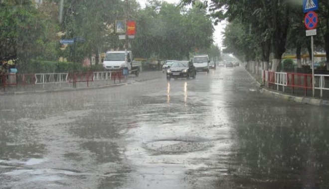 INFORMAREA METEOROLOGICĂ a fost actualizată: Vânt puternic, ploi și ninsori, în următoarele ore - 646x404-1475907039.jpg