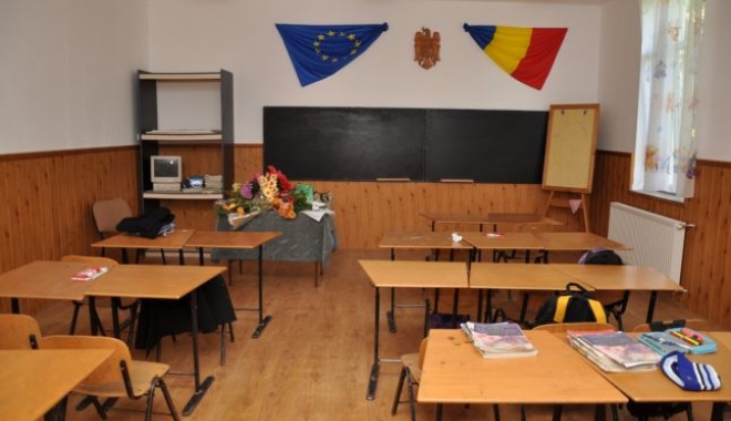 Cursuri suspendate în două școli constănțene - 646x404-1484566429.jpg