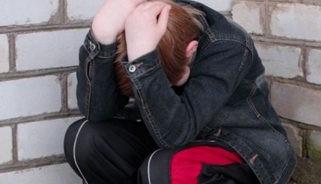CAZ CUTREMURĂTOR LA CONSTANȚA / COPIL DE 13 ANI, SUPUS LA PERVERSIUNI SEXUALE DE UN ALT COPIL. FILMAREA A FOST DISTRIBUITĂ PE INTERNET! - 646x404-1491908880.jpg