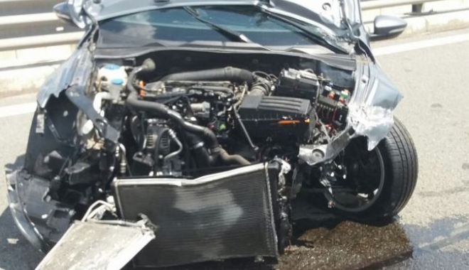 VIDEO. ACCIDENT VIOLENT PE AUTOSTRADĂ! Un tânăr care circula cu 236 de KM/H a derapat, după ce i-a sunat telefonul - 646x404-1497247490.jpg