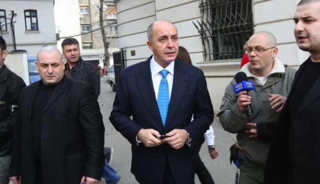 Puiu Popoviciu, reținut la Londra - 646x404-1502715895.jpg