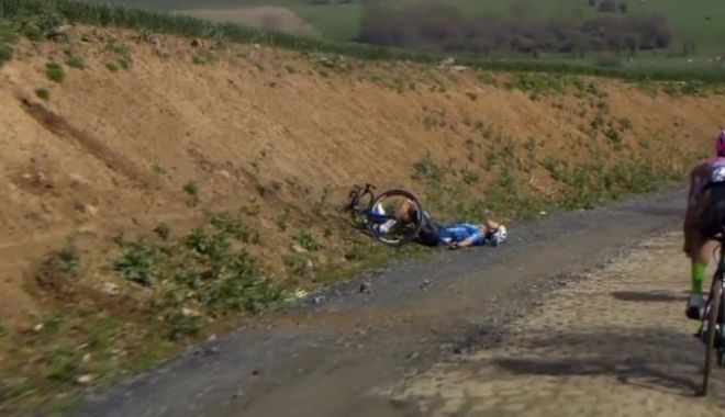 ȘOC în CICLISM. Michael Goolaerts a suferit un stop cardiac la cursa Paris-Roubaix - 646x404-1523200715.jpg