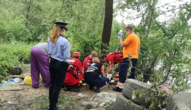 UPDATE. COPILA DE PATRU ANI, CĂZUTĂ ÎN APĂ, A MURIT! - 646x404-1525859284.jpg
