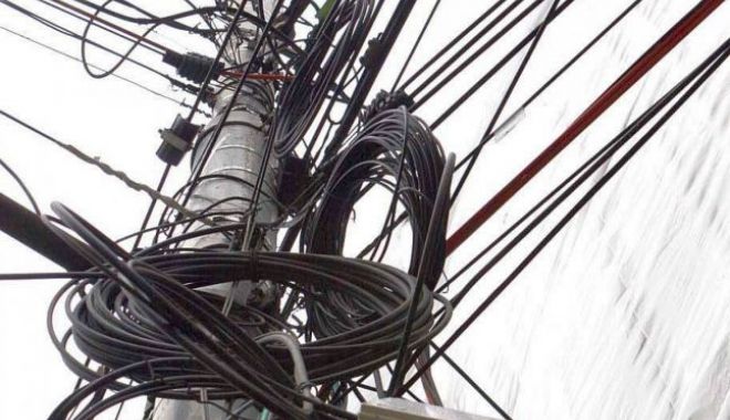 Cablurile aeriene de pe principalele bulevarde ale municipiului Constanța se mută în subteran! - 646x404-1541069117.jpg