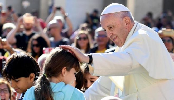 UPDATE. Papa Francisc, vizită istorică în România. Suveranul s-a îmbarcat în avionul care îl va aduce în țara noastră - 646x404-1559284483.jpg