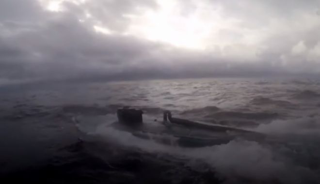 Garda de coastă a capturat un submarin care transporta cocaină în valoare de 232 de milioane de dolari - 646x404-1563104130.jpg
