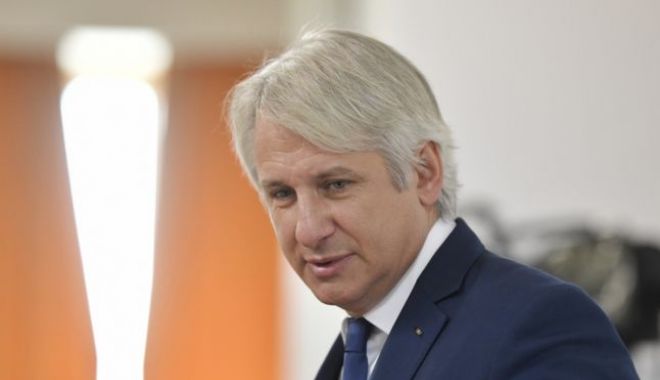 Teodorovici, derapaj grav de limbaj în Parlament - 646x404-1572352409.jpg
