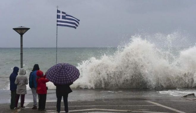 Români, atenție mare dacă plecați la greci! Se anunță precipitații abundente și furtuni - 646x404-1575533794.jpg
