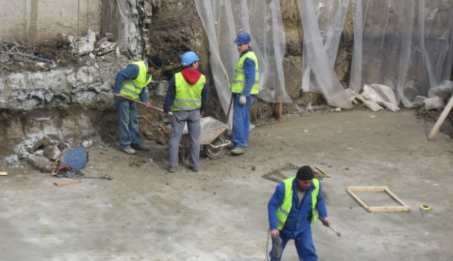 ITM. Peste 110 muncitori la negru, depistați în doar o lună de zile - 646x4041-1370440573.jpg