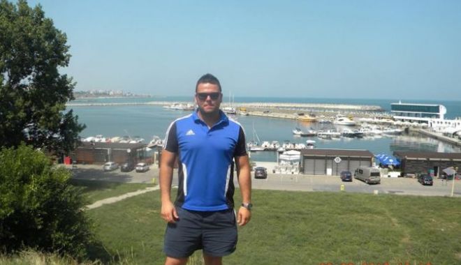 A sărit în piscină, de fericire că a câștigat Halep, dar s-a lovit la cap și a murit! Tânărul urma să se căsătorească - 646x4041-1528959797.jpg