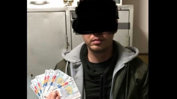 Un bărbat folosea 13 cărți de identitate pentru a împrumuta bani de la bănci - 646x404200982400-1546107372.jpg