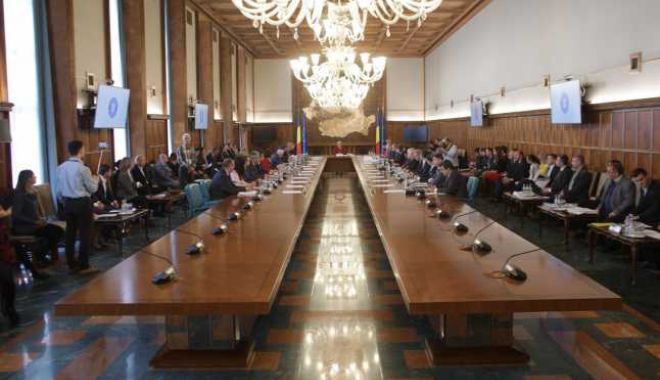 Ședință de guvern; pe ordinea de zi - legea privind abilitarea Executivului de a emite ordonanțe - 646x4043-1575619632.jpg