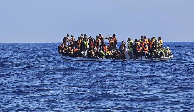 Circa 60 de migranţi sirieni salvaţi în largul Mediteranei