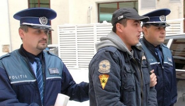 Fiul lui Cristian Cioacă rămâne la sora polițiștului, până la următorul termen de judecată - 668x344cristiancioacaesteincarce-1356100264.jpg