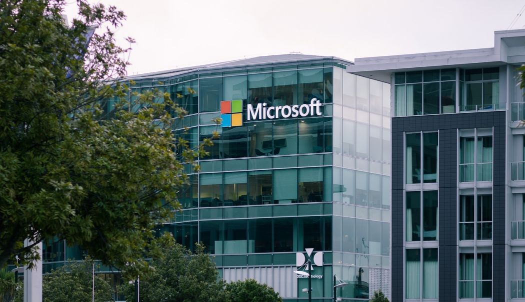 Haosul generat de pana informatică de la Microsoft, rezolvat treptat. Care este situația, sâmbătă