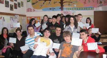 Elevii mirciști se implică în Educația pentru Cetățenia Europeană - 671246705fbaebc1afba1e1c91fe51bf.jpg