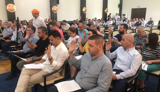 TENSIUNI LA ȘEDINȚA DE CONSILIU JUDEȚEAN - UPDATE - 67346067106447224041740790050801-1563964008.jpg