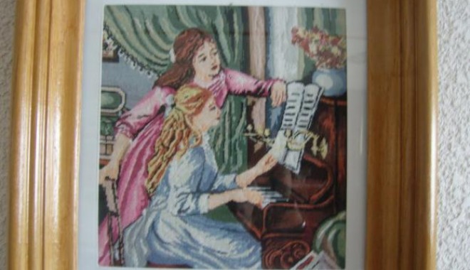Expoziție de goblenuri realizate de persoane cu dizabilități, la Biblioteca Județeană Constanța - 679967504vandgoblenuridevanzare-1355324494.jpg