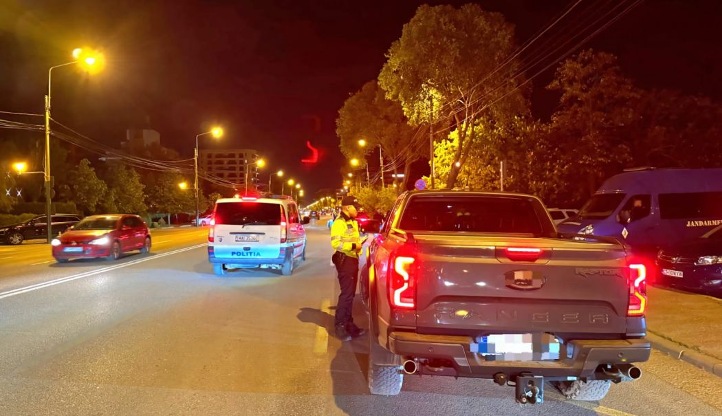 Efective mărite ale polițiștilor rutieri în stațiunile de pe litoral. 12 permise de conducere reținute