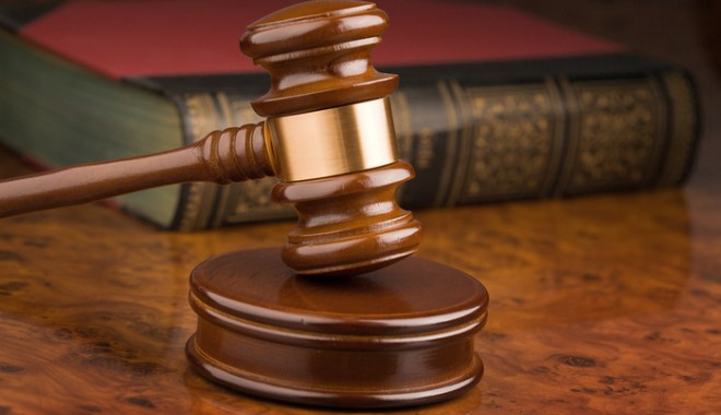 Proces simulat la Tribunalul Constanța, regizat și interpretat de studenți - 691gavel-1333965214.jpg